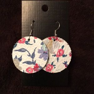 1.5 inch leather earring